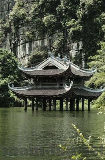 久涩涩色视频麻豆伊人-探索网络空间里的表象与真我——一场视觉与思辨的交锋